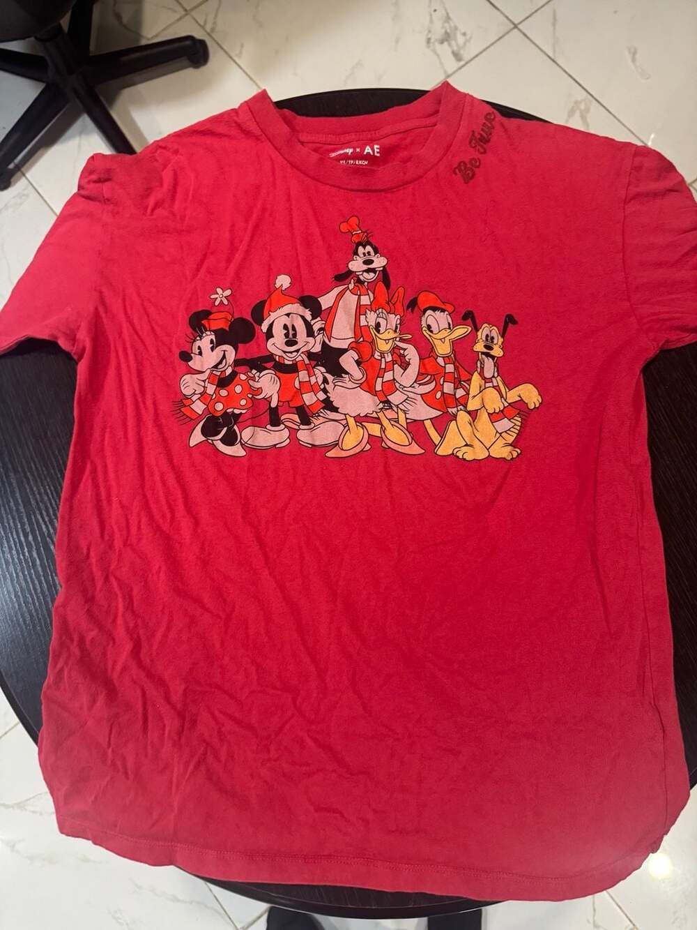 Disney x AE American Eagle Mickey & Friends Christmas Graphic T-Shirt
